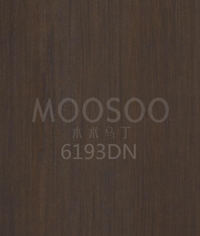 Деревенские панели из обработанной древесины