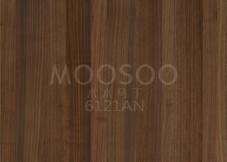 Улучшите свой интерьер с помощью деревянных панелей из черного ореха